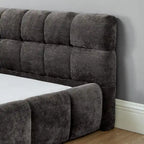 Cama de plataforma tapizada con cabecero