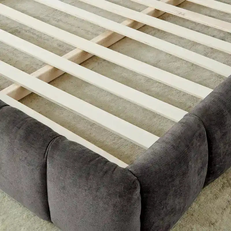 Cama de plataforma tapizada con cabecero