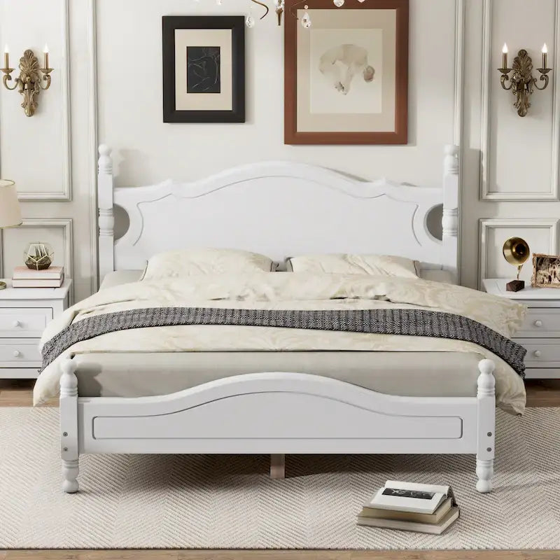 Cama tipo plataforma de madera de pino con cabecero