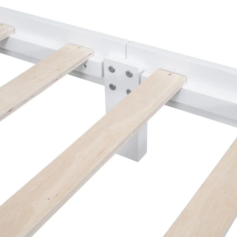 Cama tipo plataforma de madera de pino con cabecero