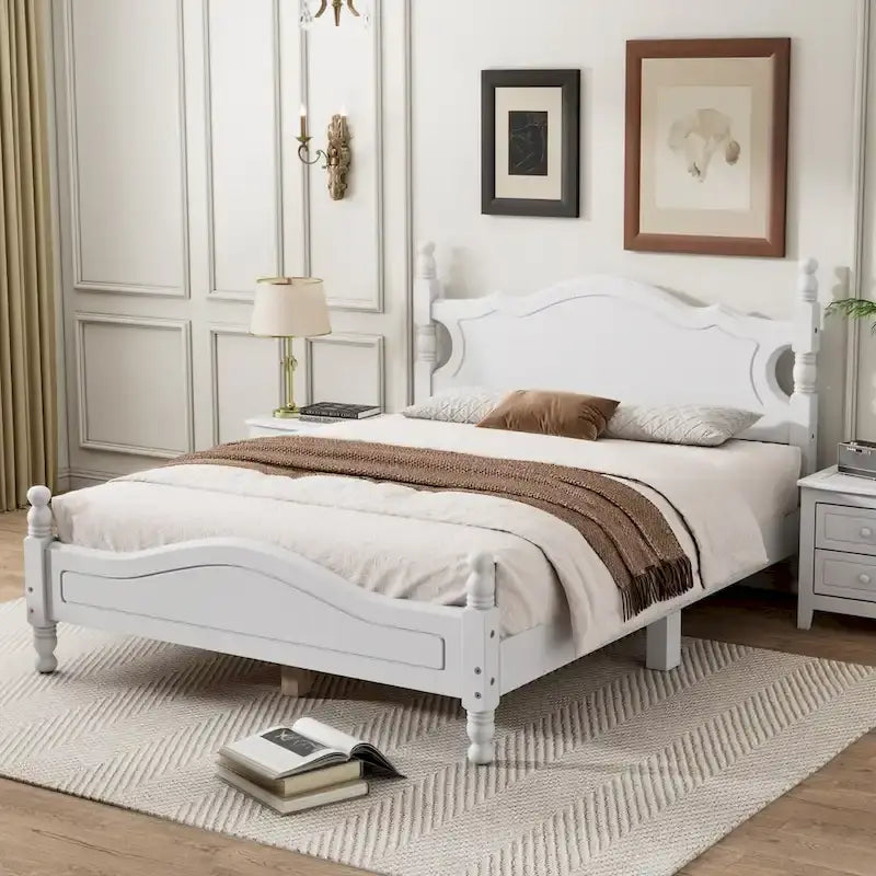 Cama tipo plataforma de madera de pino con cabecero