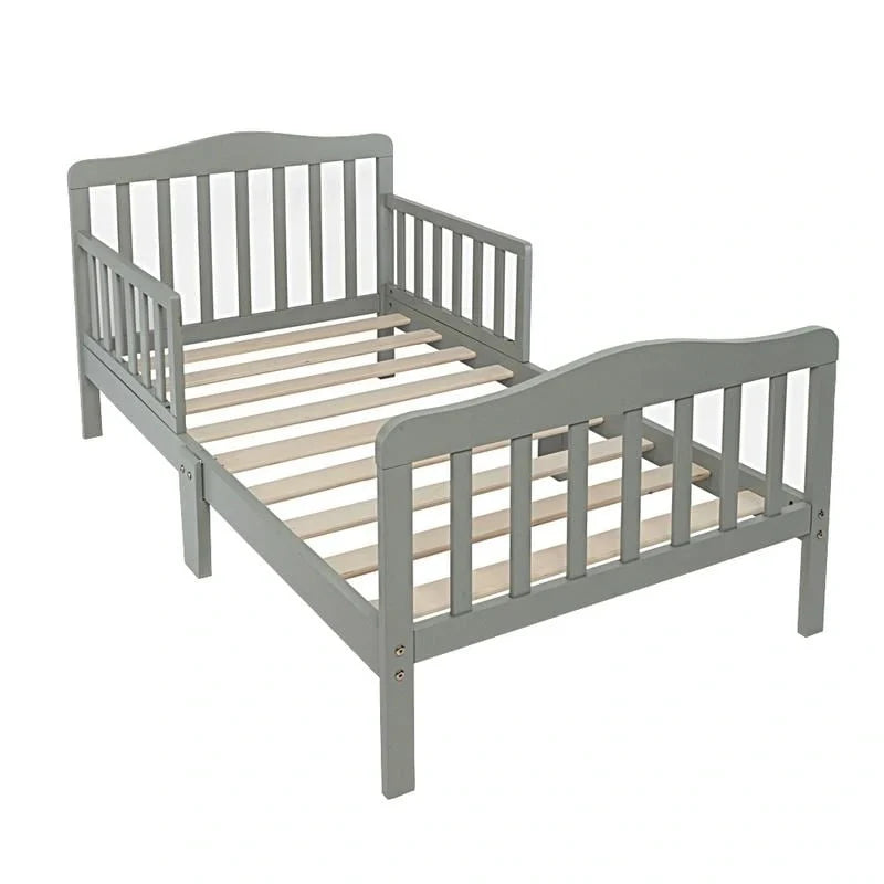 Cama de madera para niños pequeños con barandillas de seguridad